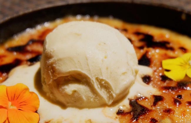 Doce de leite com gelado de baunilha