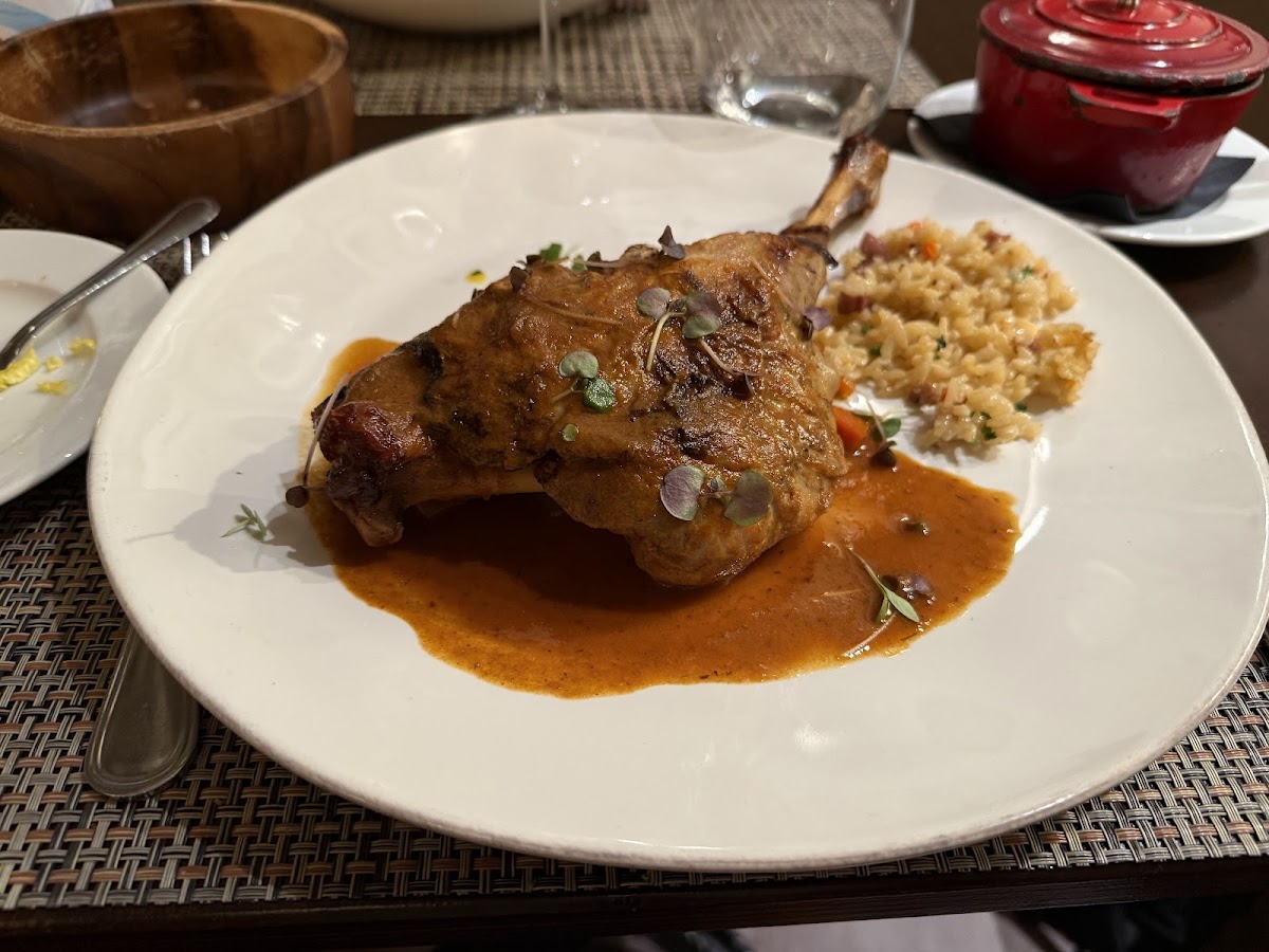 Frango assado com arroz de cenoura