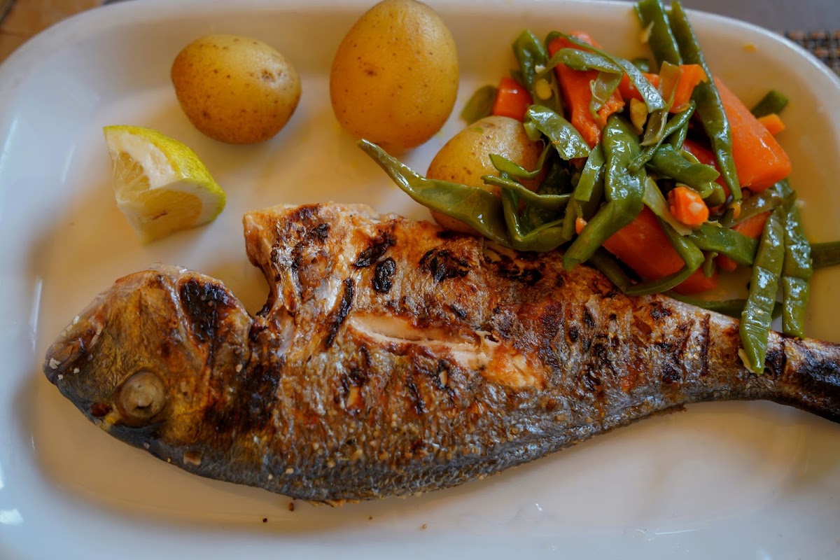 Grilled sea bass with vegetables